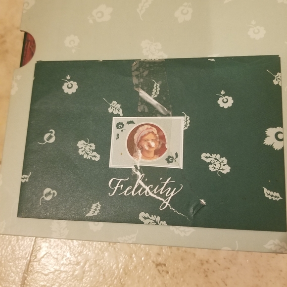 American Girl Felicity book set 1 to 6 in box damaged box and game missing piece - Picture 5 of 10
